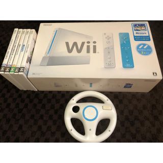 ニンテンドウ(任天堂)のwii本体　カセットセット(家庭用ゲーム機本体)