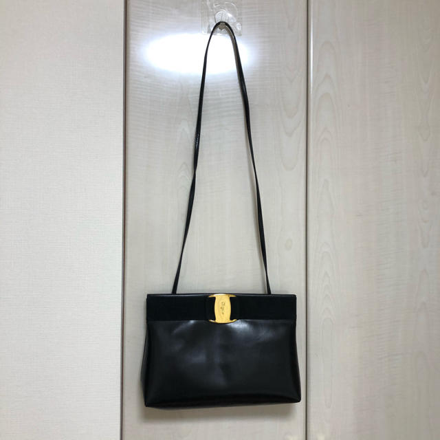 オンライン取扱店 フェラガモ ショルダーバツグ クラッチバツグ ...