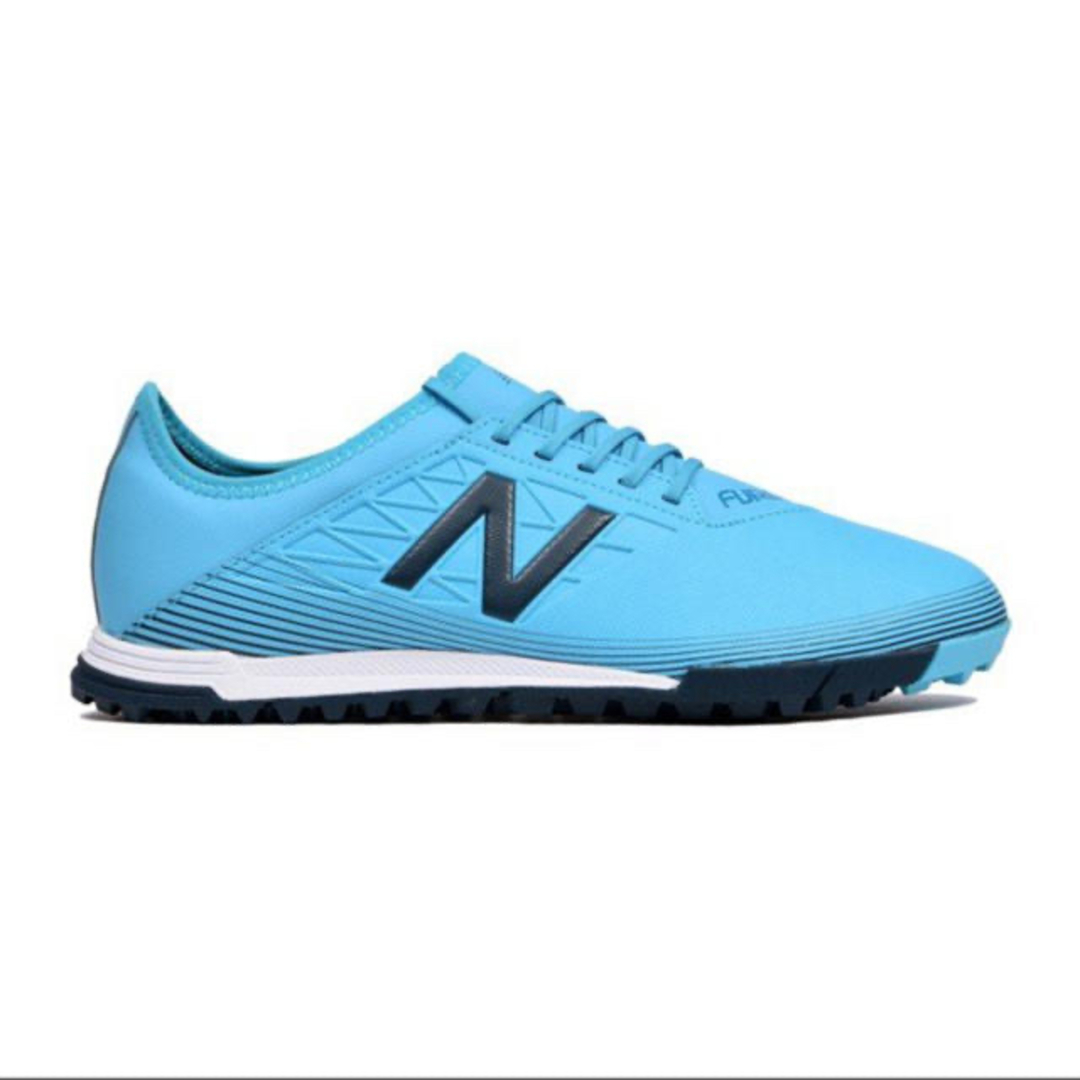 New Balance(ニューバランス)のニューバランストレーニングシューズ スポーツ/アウトドアのサッカー/フットサル(シューズ)の商品写真