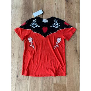 グッチ(Gucci)のGUCCIのスタッズ装飾のウエスタン調デザインTシャツ　新品未使用品(Tシャツ(半袖/袖なし))