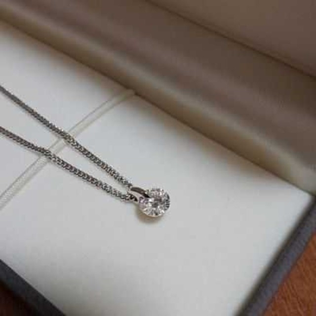 人気新品入荷 pt900 高級ダイヤモンド 一粒ダイヤモンドネックレス