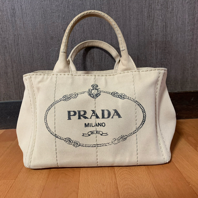 PRADA の通販 by ちぃ's shop｜プラダならラクマ - PRADA カナパss 豊富な特価
