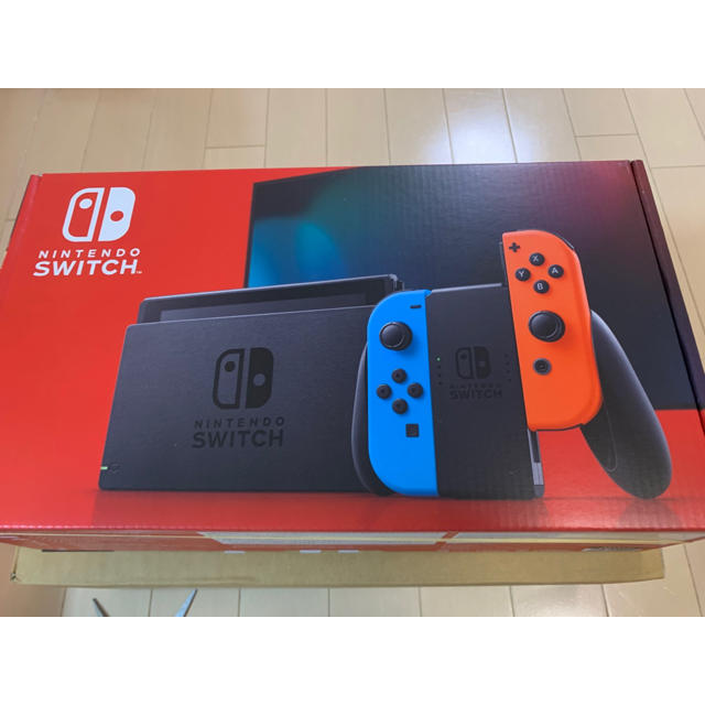 Nintendo Switch(ニンテンドースイッチ)の【新品未使用未開封】Nintendo Switch 本体 ネオンブルー エンタメ/ホビーのゲームソフト/ゲーム機本体(家庭用ゲーム機本体)の商品写真