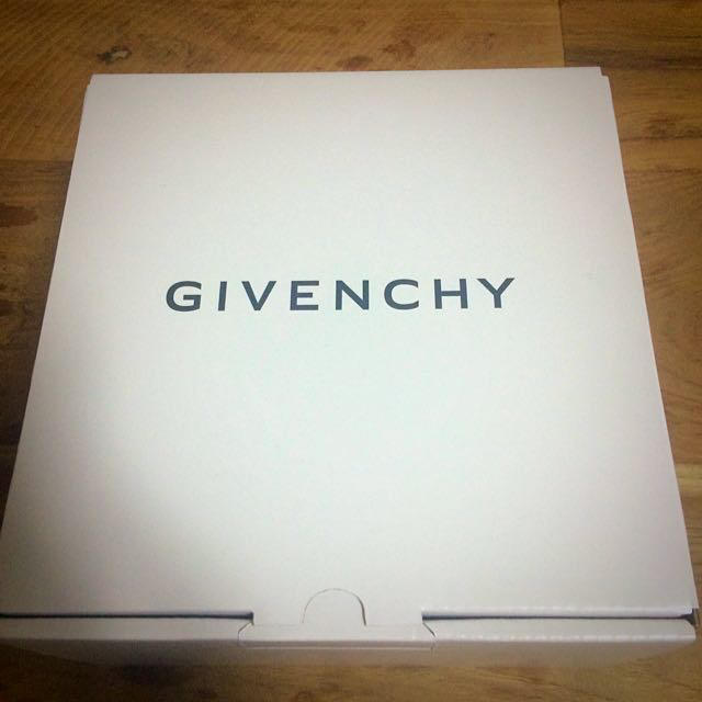 GIVENCHY(ジバンシィ)のなつみさん専用ジバンシィ、お値下げ！ インテリア/住まい/日用品のキッチン/食器(食器)の商品写真