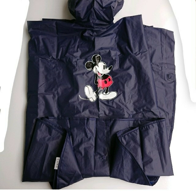 Disney(ディズニー)のミッキー レインポンチョ 紺 130cm キッズ/ベビー/マタニティのこども用ファッション小物(レインコート)の商品写真
