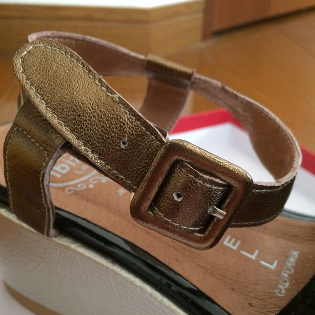 得価大人気 Jeffrey 新品ジェフリーキャンベル厚底サンダルの通販 By よこ S Shop ジェフリーキャンベルならラクマ Campbell 高評価在庫 Www Stayinfront Com