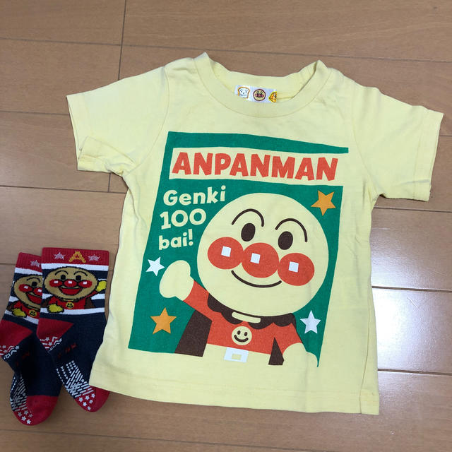 BANDAI(バンダイ)のアンパンマン☆Tシャツ(80cm)とソックス(12〜15cm) キッズ/ベビー/マタニティのベビー服(~85cm)(Ｔシャツ)の商品写真