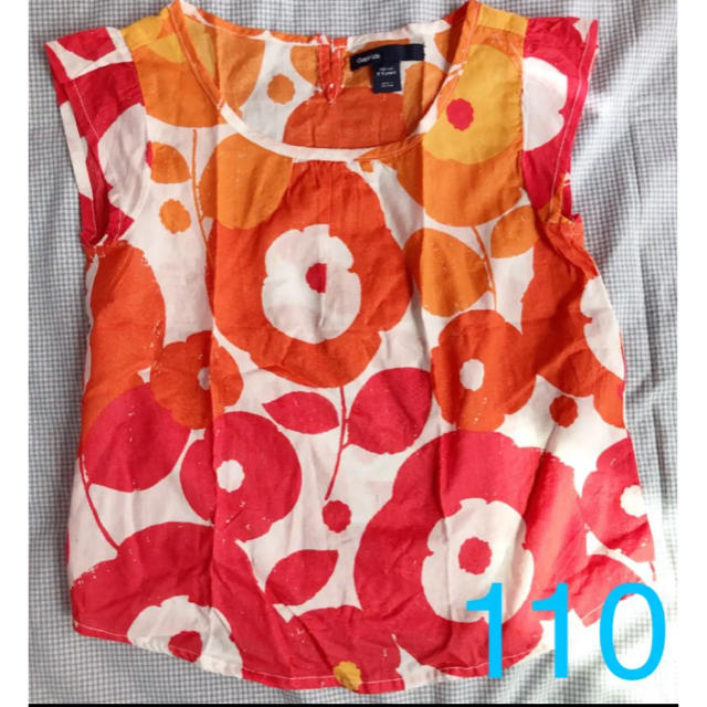 GAP Kids(ギャップキッズ)のGap Kids 女児　ノースリーブ  シャツ　110 キッズ/ベビー/マタニティのキッズ服女の子用(90cm~)(Tシャツ/カットソー)の商品写真