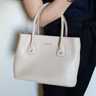 フルラ(Furla)のFURLA　２way　ハンドバッグ　ショルダーバッグ　　ベージュ(ハンドバッグ)