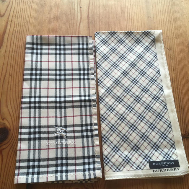 BURBERRY(バーバリー)のバーバリーハンカチ2枚 ノバチェック2種類 メンズのファッション小物(ハンカチ/ポケットチーフ)の商品写真