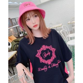 新品♡Rady♡ハッピーピンクちゃんTシャツ♡