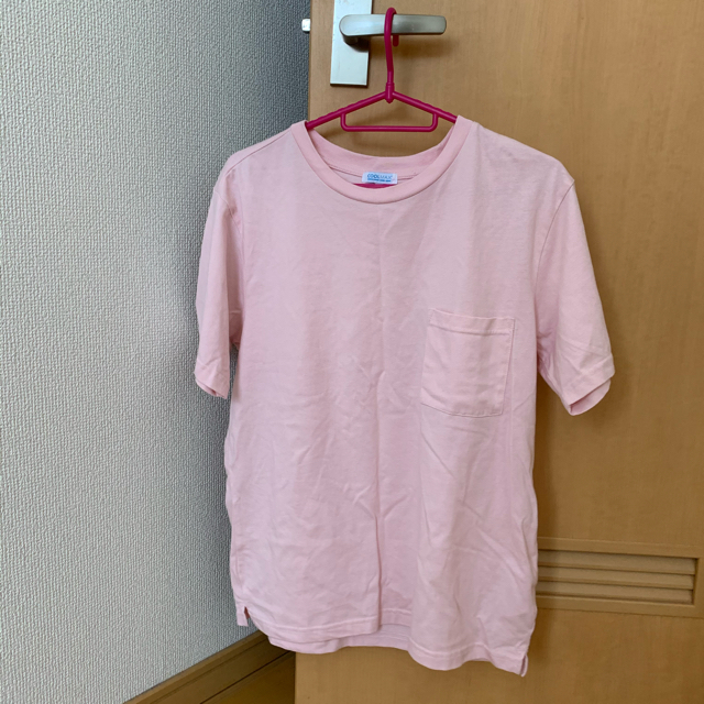 しまむら(シマムラ)のピンク　Tシャツ レディースのトップス(Tシャツ(半袖/袖なし))の商品写真