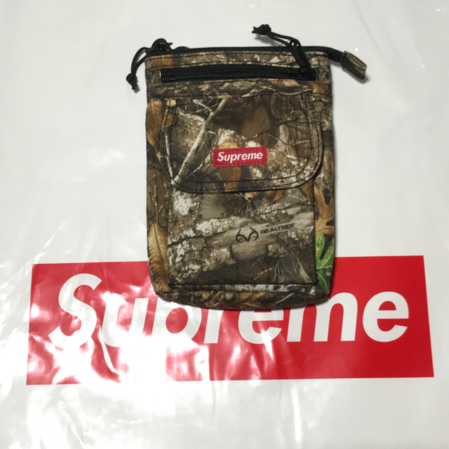 Supreme(シュプリーム)のシーズンオフ特価‼️ Supreme Shoulder Bag ツリーカモ メンズのバッグ(ショルダーバッグ)の商品写真