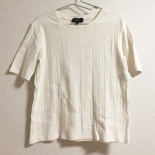 A.P.C(アーペーセー)のAPCの白トップス レディースのトップス(カットソー(半袖/袖なし))の商品写真