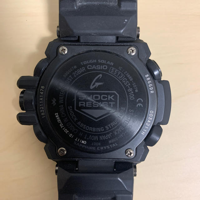 G-SHOCK(ジーショック)の【美品】G-SHOCK カーボンエディション GST-B100X-1AJF メンズの時計(腕時計(デジタル))の商品写真