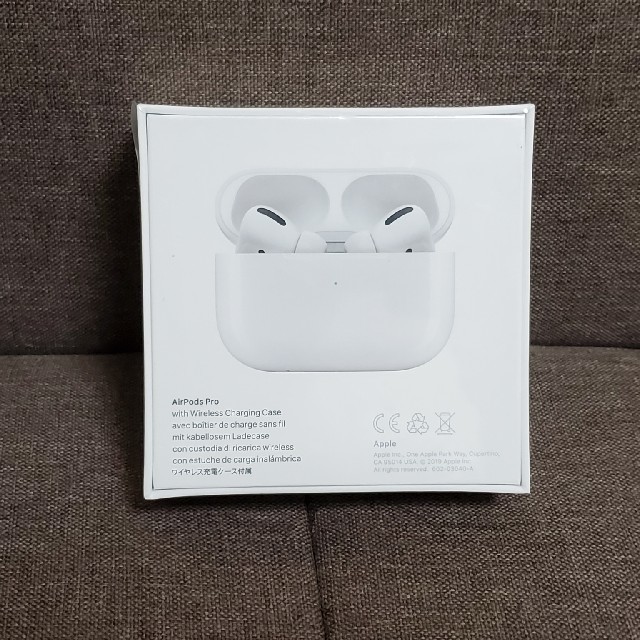 Apple(アップル)のエアポッズプロ エアポッツプロ airpods pro スマホ/家電/カメラのオーディオ機器(ヘッドフォン/イヤフォン)の商品写真