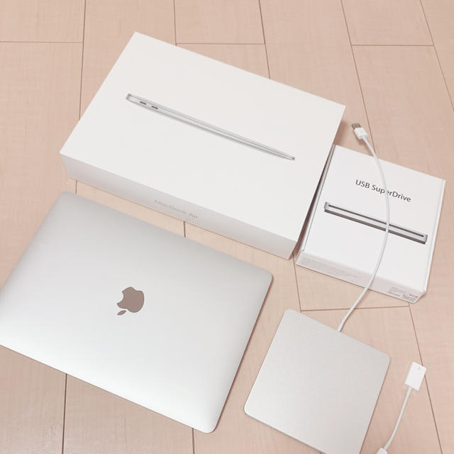 Apple - oVerrr。MacBook Air、SuperDrive