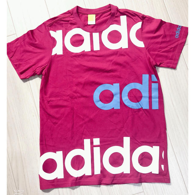 adidas(アディダス)のアディダス ロゴTシャツ メンズのトップス(Tシャツ/カットソー(半袖/袖なし))の商品写真