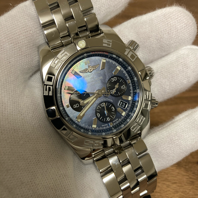 BREITLING(ブライトリング)のブライトリング　クロノマット44 MOP メンズの時計(腕時計(アナログ))の商品写真