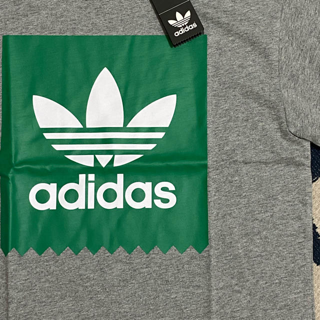 adidas(アディダス)の⭐︎アディダス オリジナルス　Tシャツ  S メンズのトップス(Tシャツ/カットソー(半袖/袖なし))の商品写真