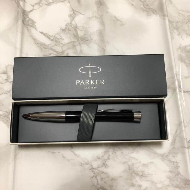 Parker(パーカー)のparker ボールペン インテリア/住まい/日用品の文房具(ペン/マーカー)の商品写真