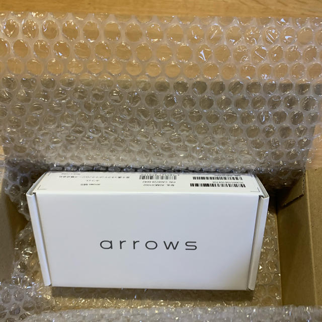 arrows M05 富士通製スマートフォン