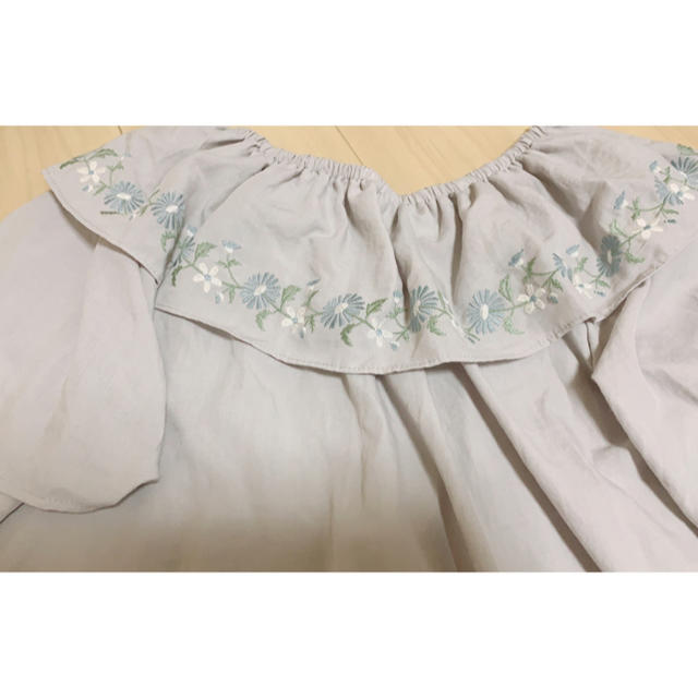 ehka sopo(エヘカソポ)のエヘカソポ　花刺繍ブラウス レディースのトップス(シャツ/ブラウス(半袖/袖なし))の商品写真
