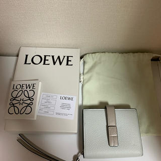 LOEWE - ロエベ 二つ折り財布の通販 by YOU｜ロエベならラクマ