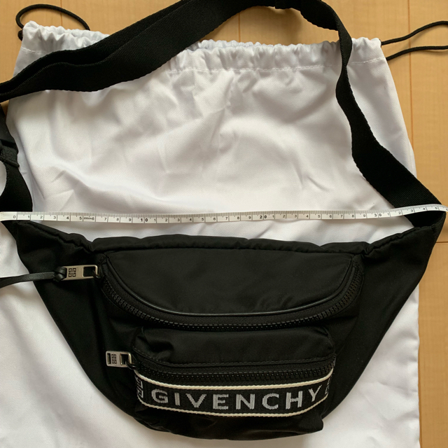 GIVENCHY(ジバンシィ)のGIVENCHY バッグ メンズのバッグ(ショルダーバッグ)の商品写真