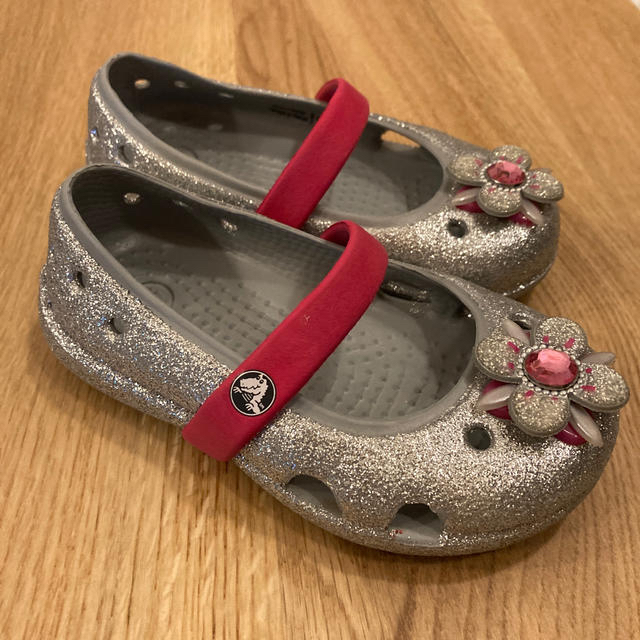 crocs(クロックス)のさっち様専用 キッズ/ベビー/マタニティのベビー靴/シューズ(~14cm)(サンダル)の商品写真