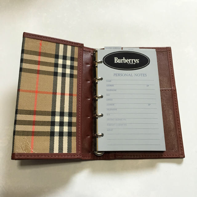 BURBERRY(バーバリー)の新品☆バーバリーの5穴の手帳 レディースのファッション小物(その他)の商品写真