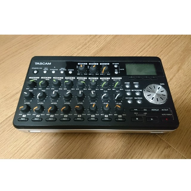 TASCAM DP-008