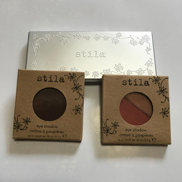 stila(スティラ)の😍新品☆stilaのアイシャドウセット コスメ/美容のベースメイク/化粧品(アイシャドウ)の商品写真