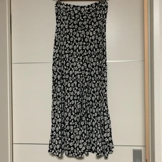 ザラ(ZARA)のZARA フラワー柄　Aラインスカート(ロングスカート)