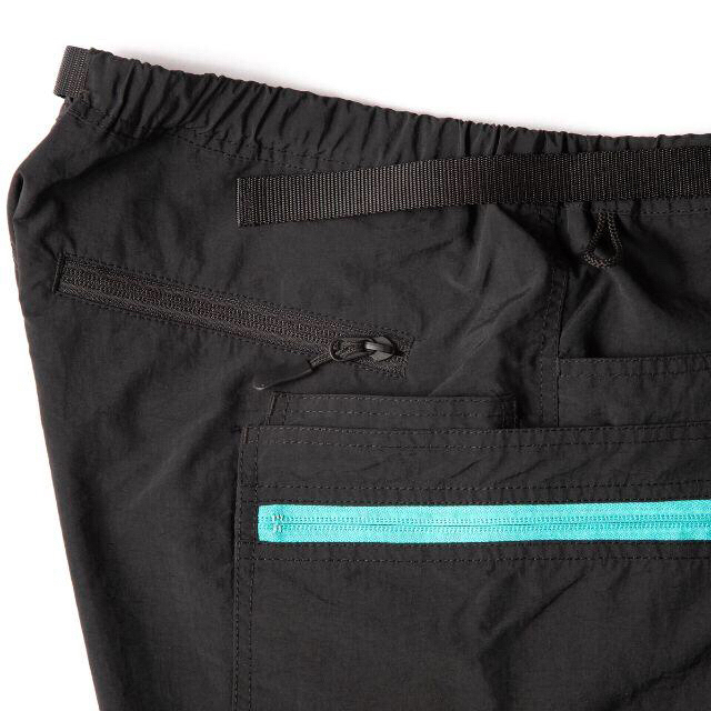 atmos(アトモス)のXLサイズ GRIP SWANY x atmos GEAR SHORTS 黒 メンズのパンツ(ショートパンツ)の商品写真