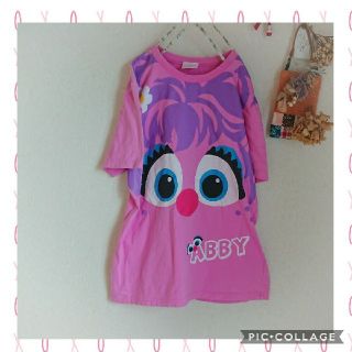 ユニバーサルスタジオジャパン(USJ)のUSJ　Abby Cadabby　Tシャツ　Mサイズ(Tシャツ(半袖/袖なし))