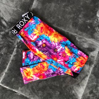 ロキシー(Roxy)のroxy フィットネスウェア  水陸両用 花柄(ヨガ)