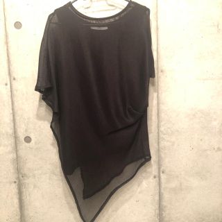 UN3D.アシンメトリーメッシュトップス(カットソー(半袖/袖なし))