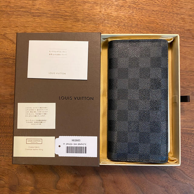 LOUIS VUITTON(ルイヴィトン)のじょー様専用　LOUIS VUITTON  ダミエグラフィット 長財布　ヴィトン メンズのファッション小物(長財布)の商品写真