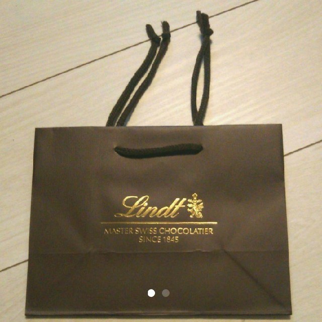 Lindt(リンツ)のリンドール リンツ ショッパー ショップ袋 食品/飲料/酒の食品/飲料/酒 その他(その他)の商品写真