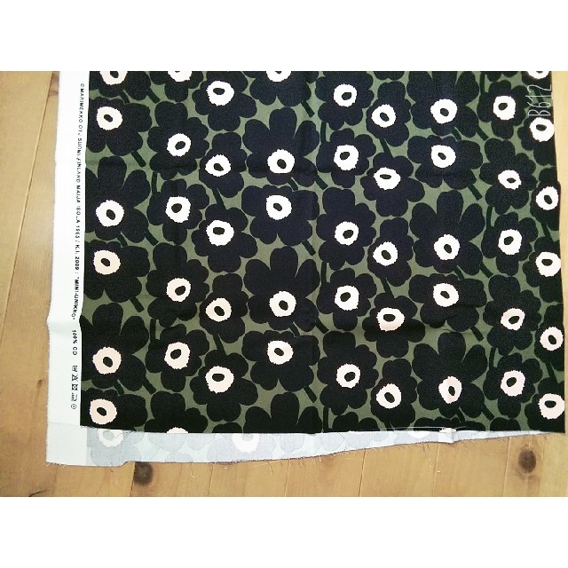 マリメッコ 生地 ハギレ はぎれ カーキ ミニウニッコ marimekko