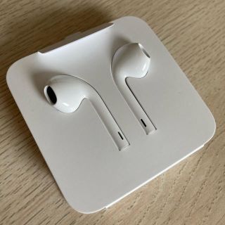 アップル(Apple)の【まこさん専用】イヤホン iPhone 正規品(ヘッドフォン/イヤフォン)