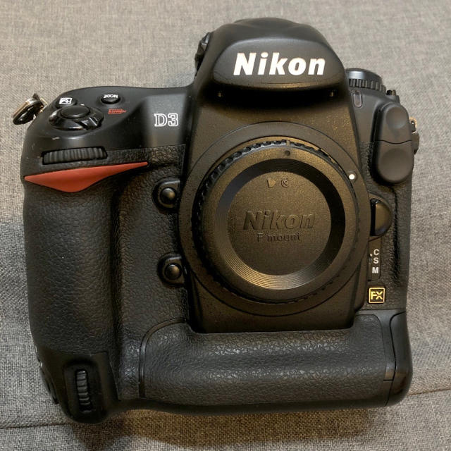 Nikon(ニコン)の[付属品多数]Nikon D3 フラッグシップ機モデル スマホ/家電/カメラのカメラ(デジタル一眼)の商品写真