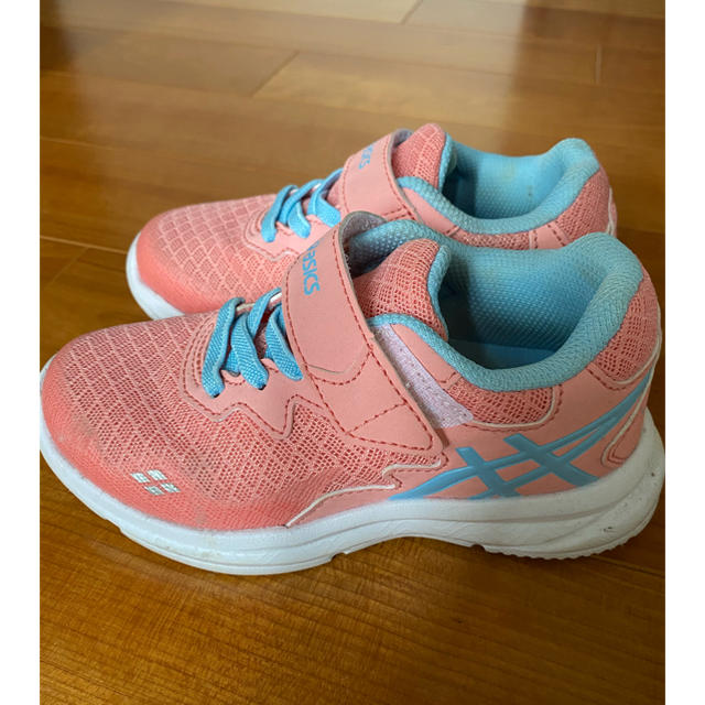 asics(アシックス)のasics スニーカー  17センチ キッズ/ベビー/マタニティのキッズ靴/シューズ(15cm~)(スニーカー)の商品写真