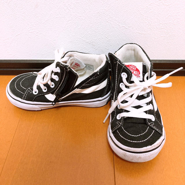 VANS(ヴァンズ)のVANS ハイカットスニーカー キッズ/ベビー/マタニティのキッズ靴/シューズ(15cm~)(スニーカー)の商品写真