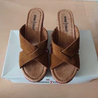 ミネトンカ(Minnetonka)のMINNETONKA(サンダル)