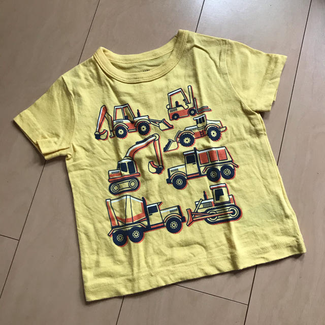 babyGAP(ベビーギャップ)のベビーギャップ  はたらくくるま　Tシャツ　70 キッズ/ベビー/マタニティのベビー服(~85cm)(Ｔシャツ)の商品写真