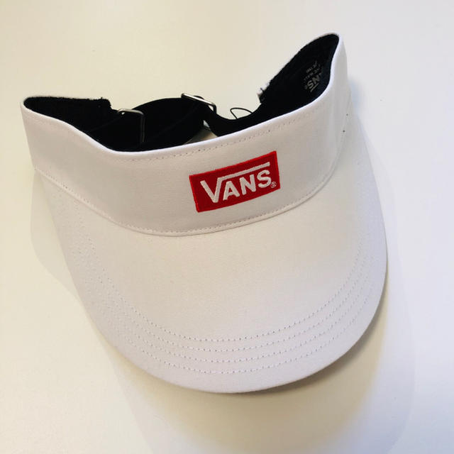 VANS(ヴァンズ)の【送料無料】vans サンバイザー　キャップ 新品未使用　バンズ メンズの帽子(キャップ)の商品写真