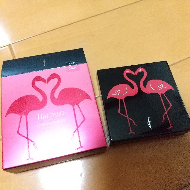 富士フイルム(フジフイルム)のフラロッソ アイシャドウ OR01 コスメ/美容のベースメイク/化粧品(アイシャドウ)の商品写真