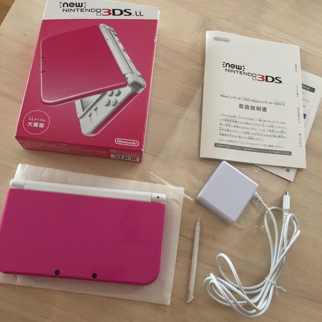 Newニンテンドー3DSLL ピンク×ホワイト